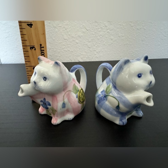Vtg. Andrea By Sadek 2 Pcs. Kitten Pitcher Creamer Pink and Blue W/Flowers 2.5” - Picture 6 of 8